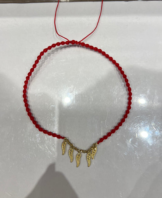 5 Peas Red Braided Necklace in 18K Gold